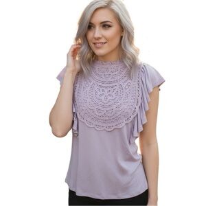 Cable & Gauge Lilac Crochet Accent Blouse NWOT S